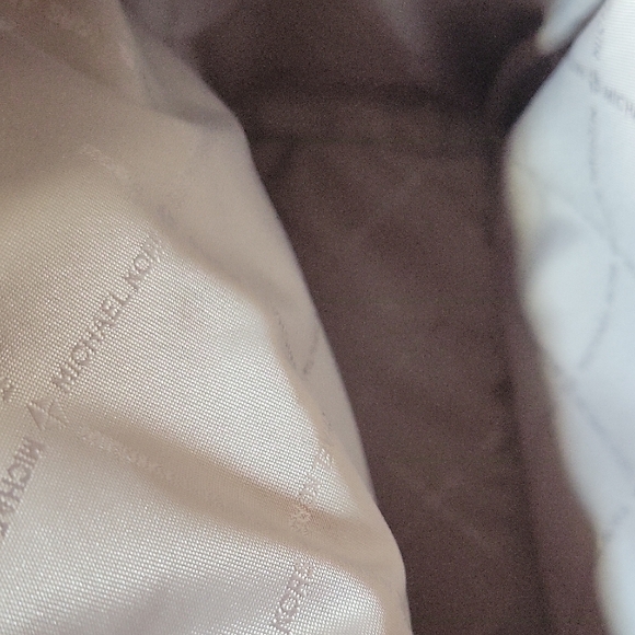 Michael Kors White Leather Backpack Minimalist Design - Picture 5 of 13